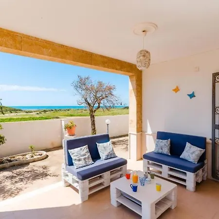 Villa Fronte Mare Raffaele